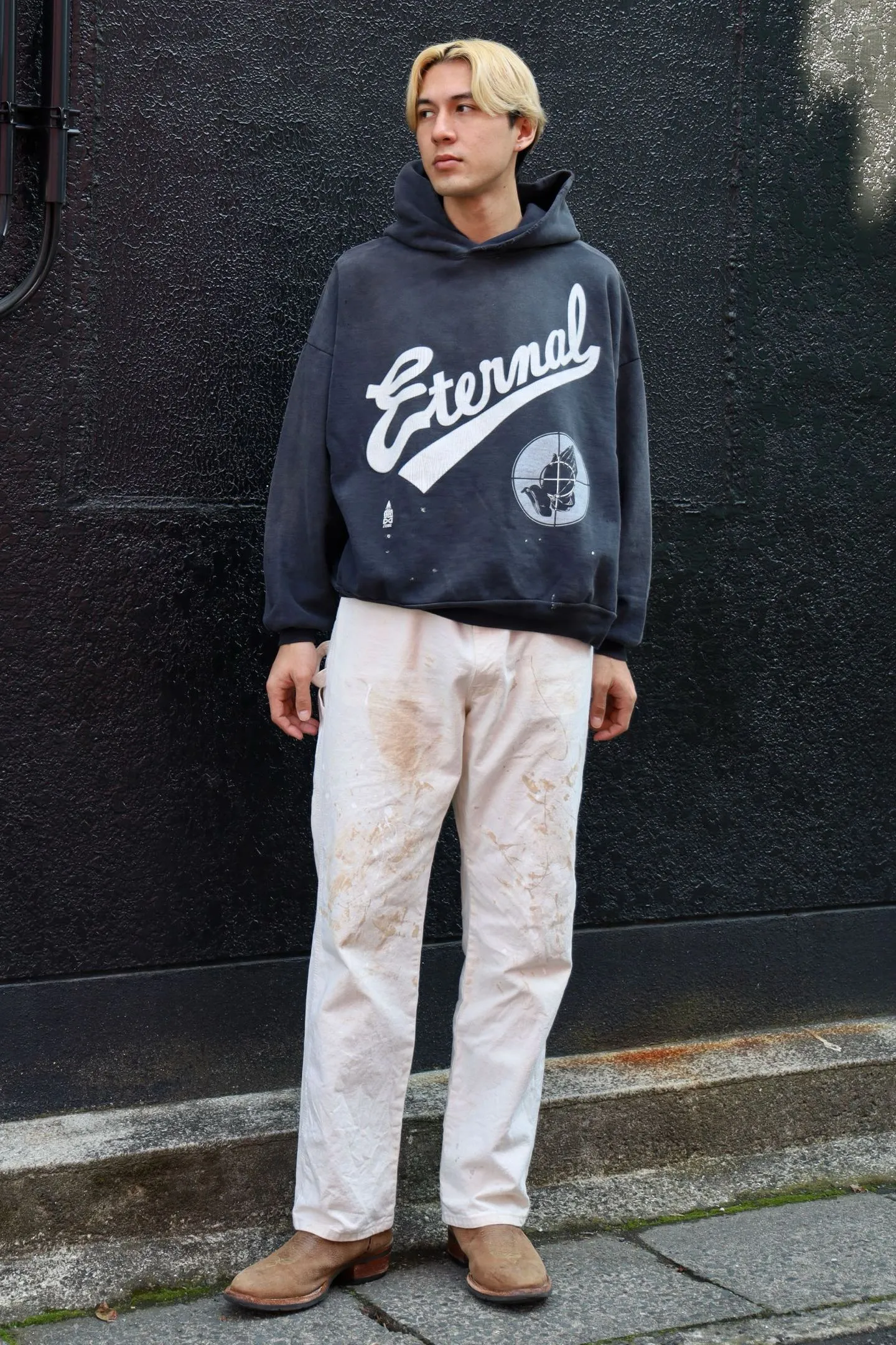 SAINT Mxxxxxx × FEAR OF GOD FG_HOODIE/SNT OF GOD/BLK FOG joint model ETERNAL praying crosshair distressed hoodie. Washed black S-XL. This season's popular super popular joint model. The original version is the same. Thin spring and summer fabrics. The upper body is comfortable. The BOXY version of the short fat wide shoulder line. Fashion darling wears it with a high-end feel. Heavy washing and water fading technology. The horse is repositioned. Excessive wear and damage graffiti treatment. Correct version FOG joint main mark/wash water mark/little angel label